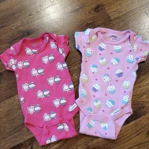 Girls bears & cupcakes onesies size 0-3M